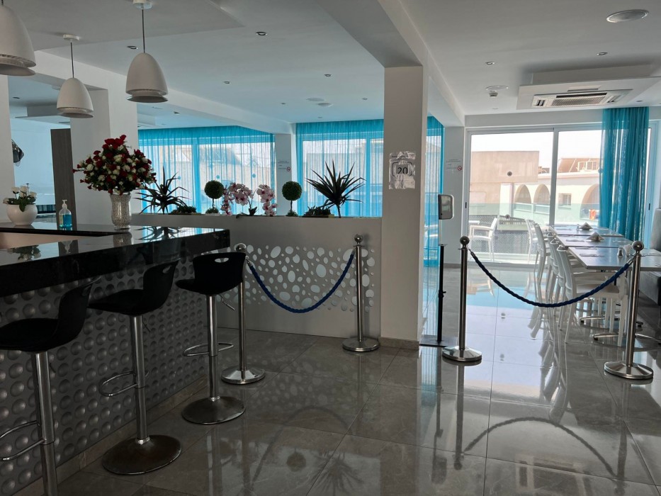 Sunny Blue Hotel 26/131