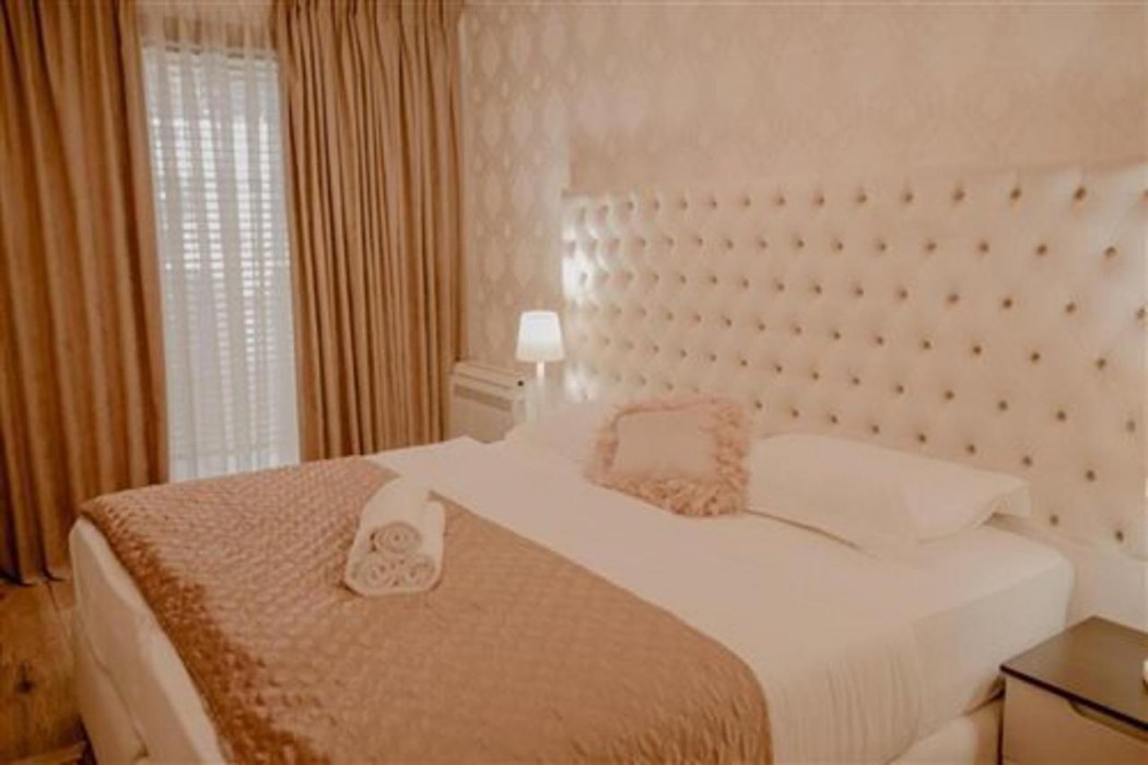 Green House Hotel 11/49