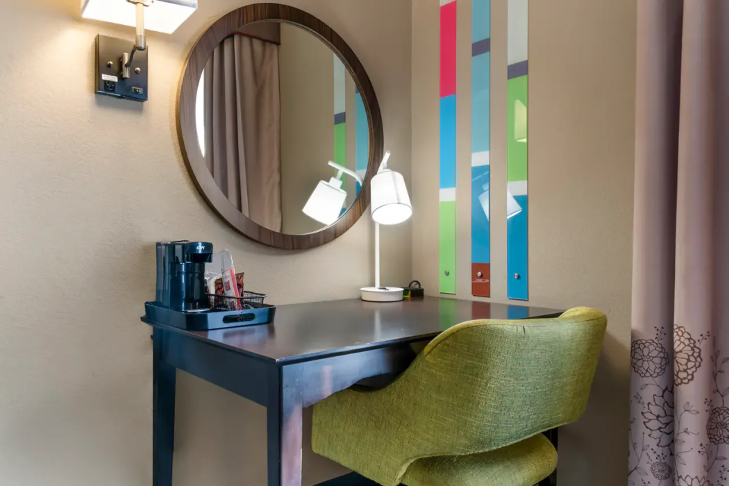 Comfort Inn & Suites Toledo North 16/30