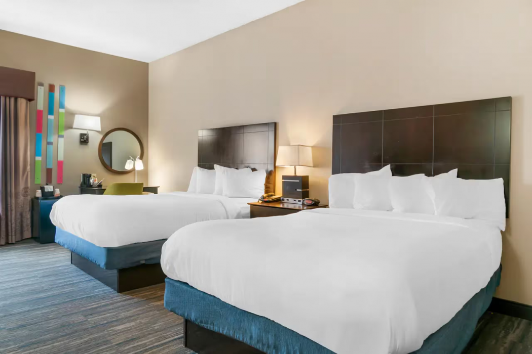 Comfort Inn & Suites Toledo North 9/30
