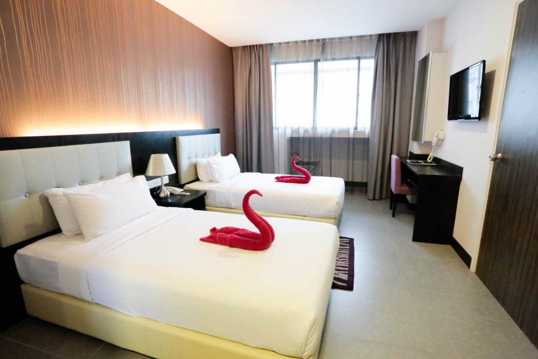 The Grand Campbell Hotel 49/115
