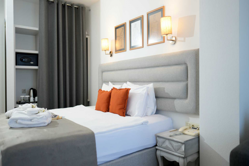Costa Farilya Special Class Hotel 16/71