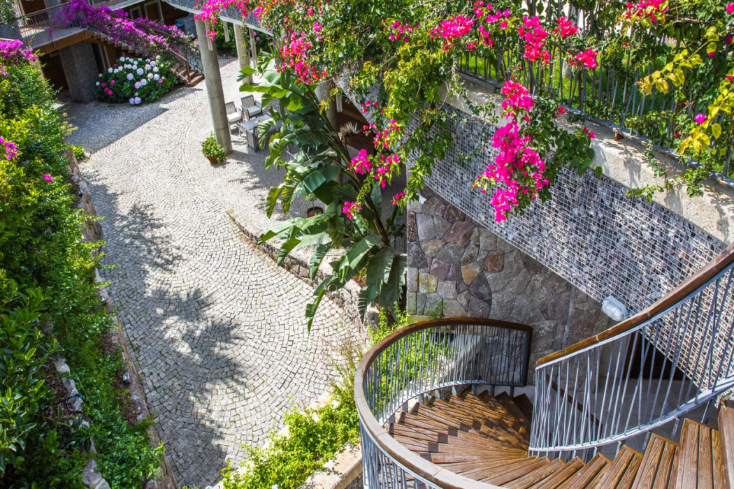 Costa Farilya Special Class Hotel 8/71