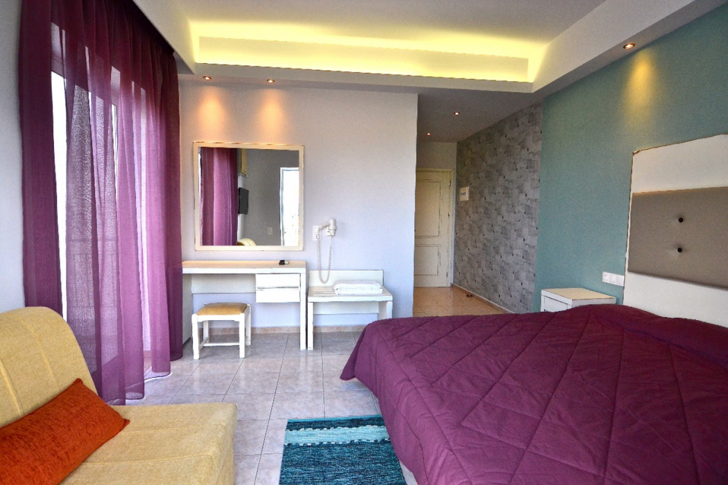 Paloma Blanca Hotel 9/55