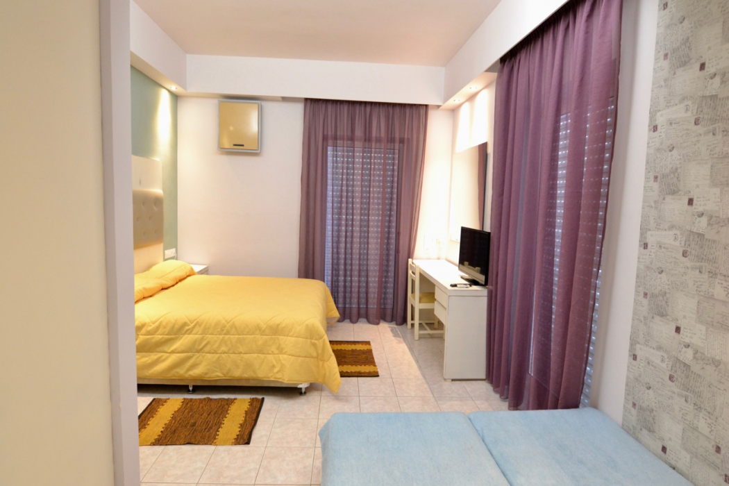 Paloma Blanca Hotel 10/55