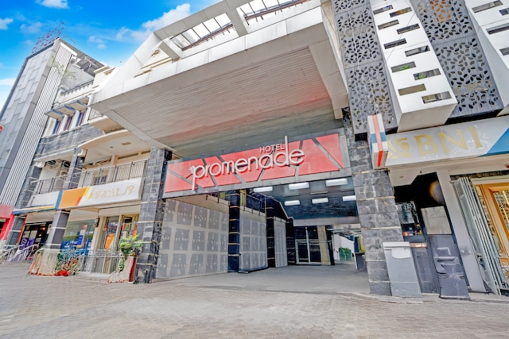 Townhouse Oak Cihampelas Near Ciwalk Formerly Promenade Hotel photo3