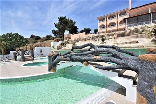 Grand Beach Hotel 34/67