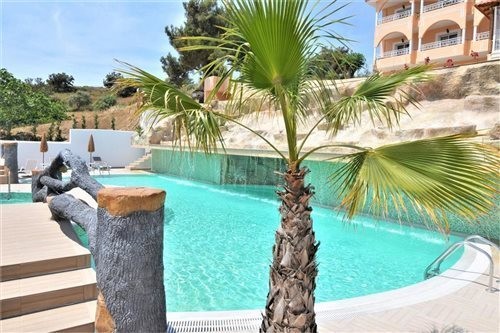 Grand Beach Hotel 36/67