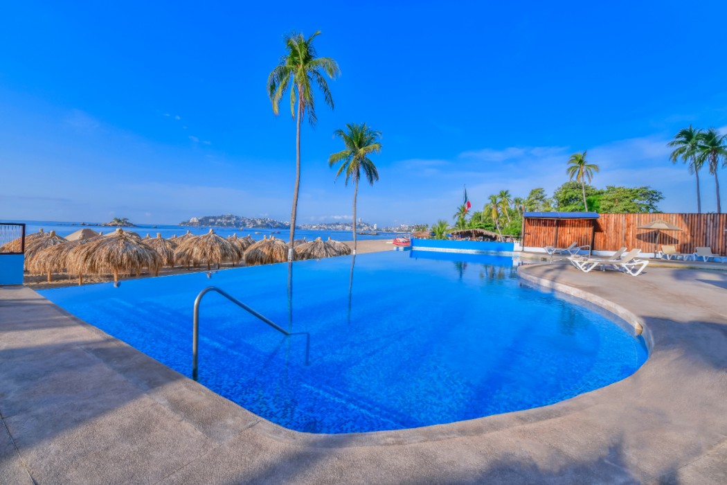 Krystal Beach Acapulco 64/98