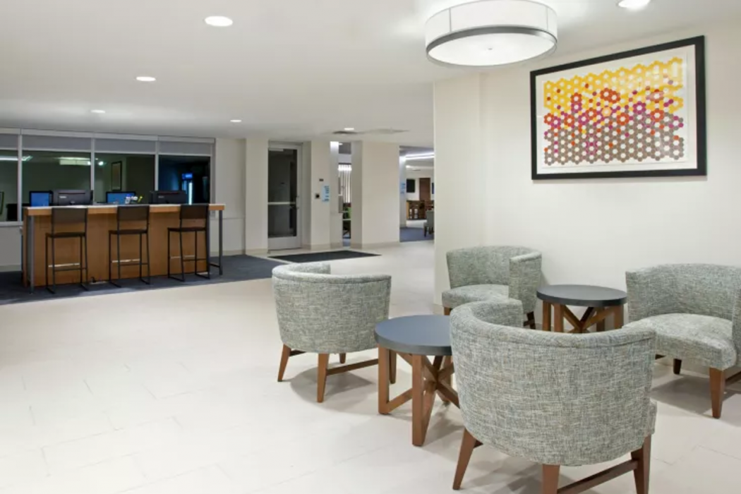 Holiday Inn Express and Suites Austin Downtown University 7/39