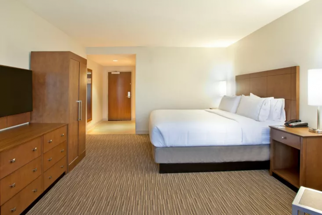 Holiday Inn Express and Suites Austin Downtown University 15/39