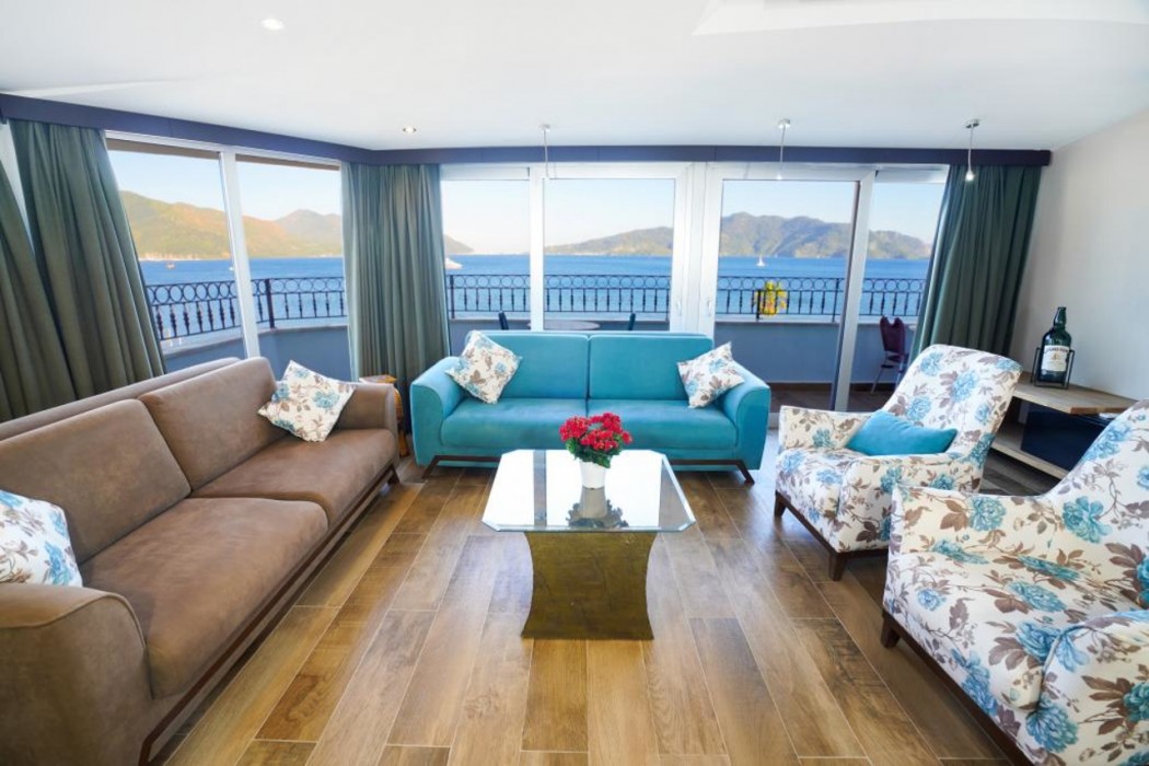 Aurasia Sea Side Hotel 22/63