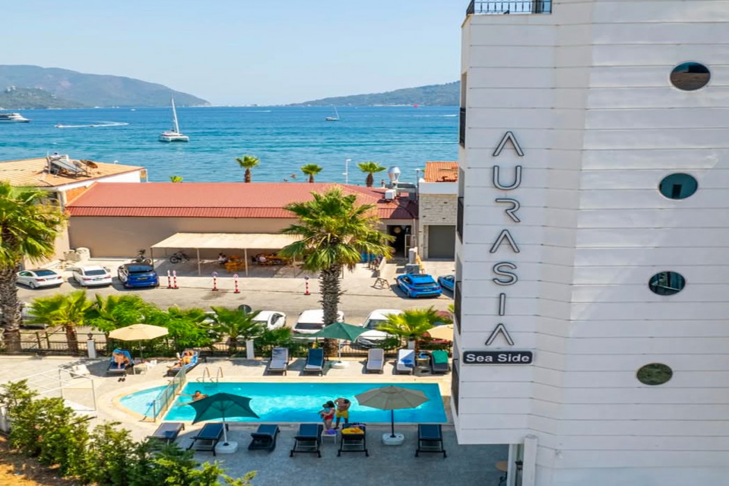 Aurasia Sea Side Hotel 8/63