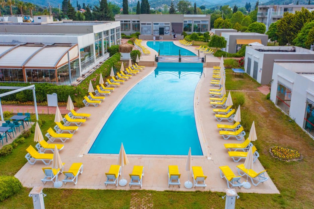 Karya Family Resort 53/88