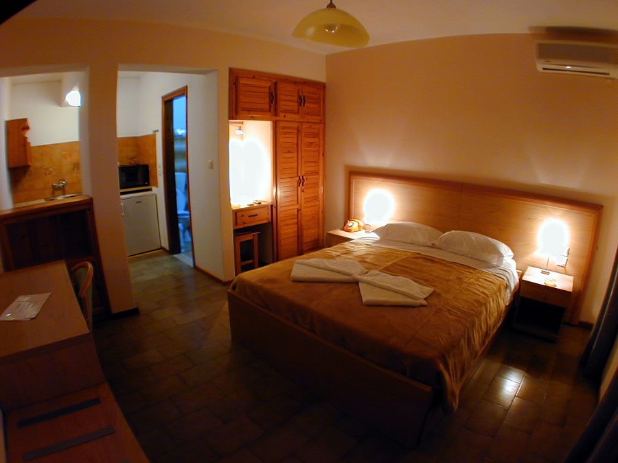 VASSILIAS BEACH APARTMENTS 4/31