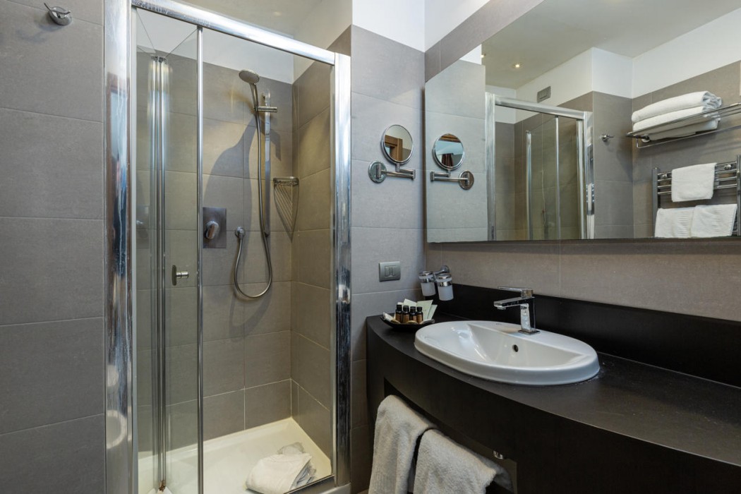 Rome Art Hotel 12/69
