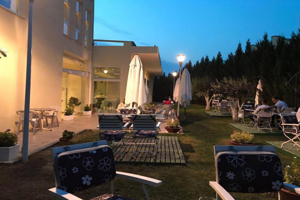 Grand White City Hotel 25/41