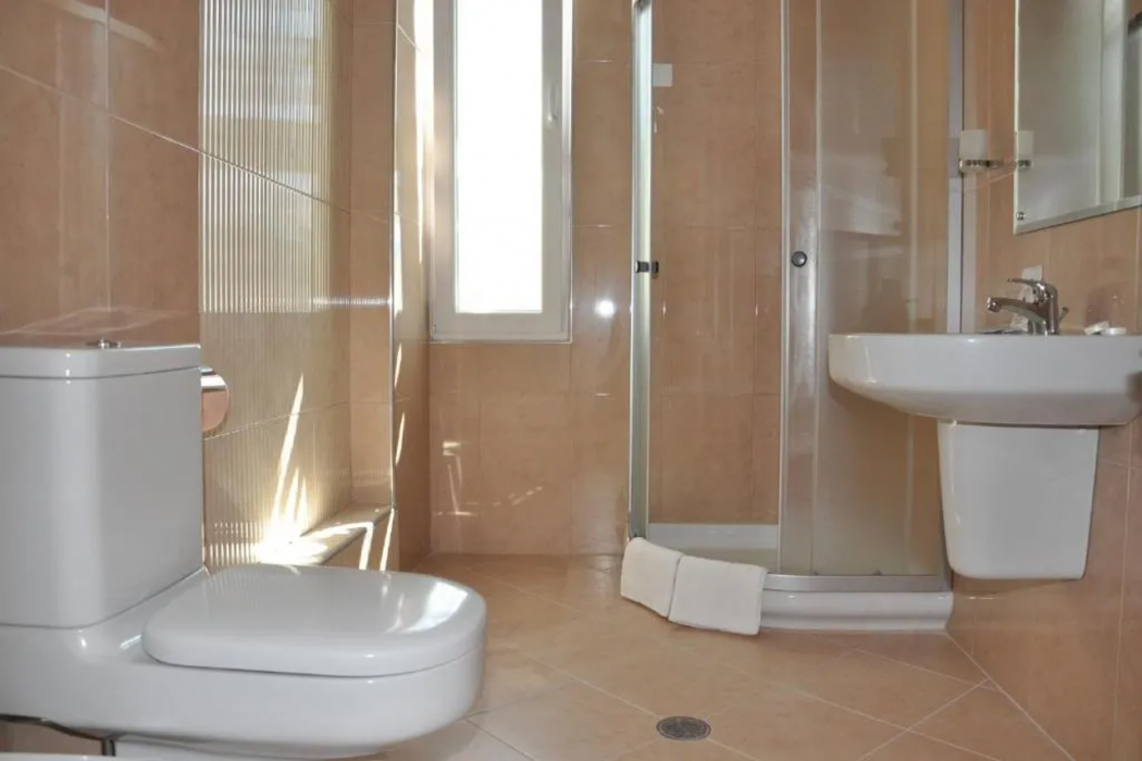 Grand White City Hotel 15/41