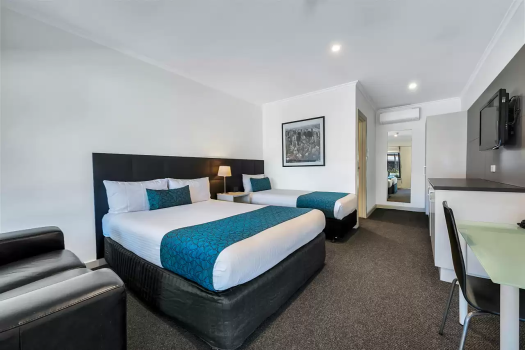 Comfort Inn And Suites Manhattan 4/21