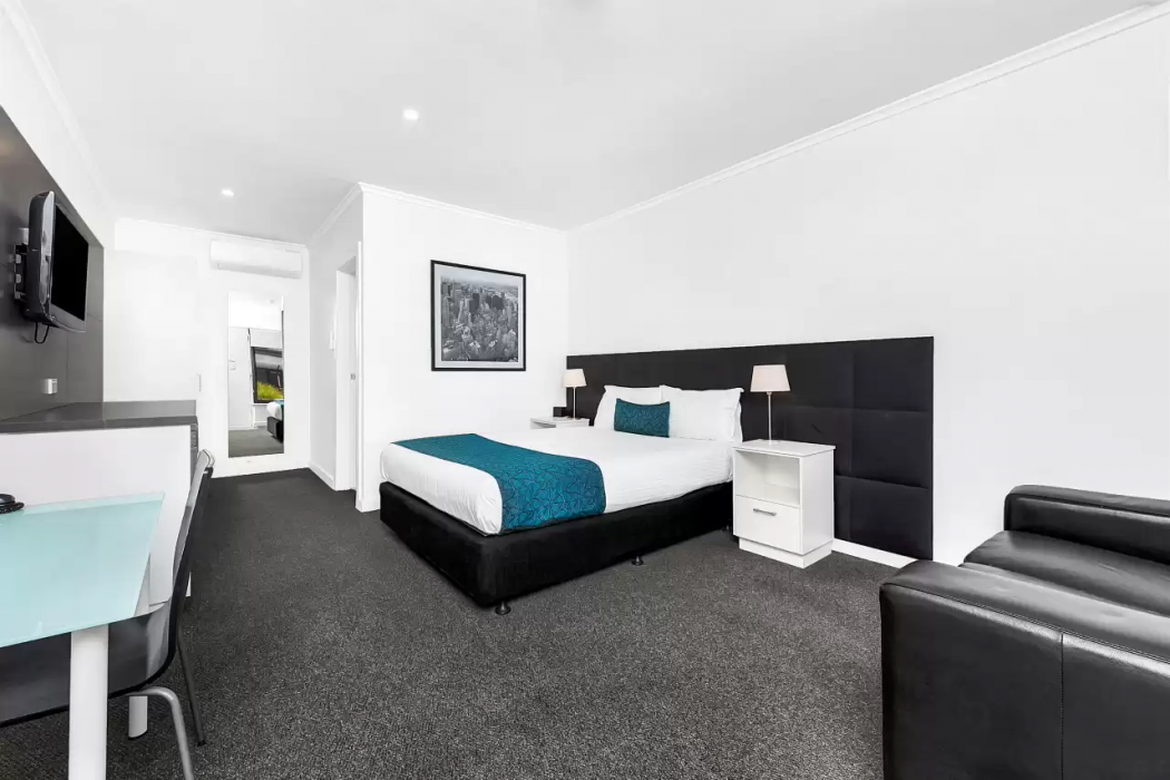 Comfort Inn And Suites Manhattan 10/21