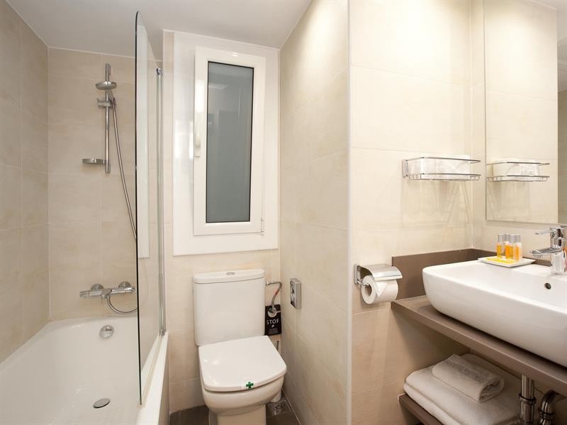Silver Aparthotel 22/48