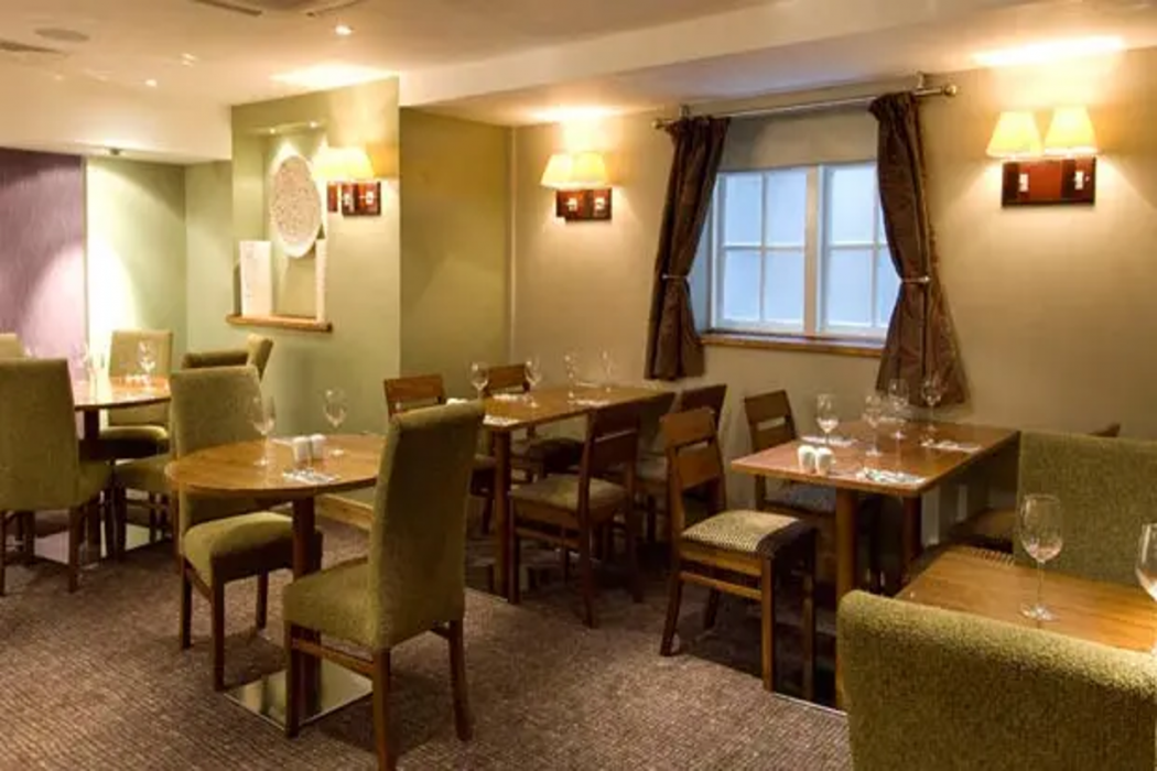 Premier Inn London Victoria 6/35