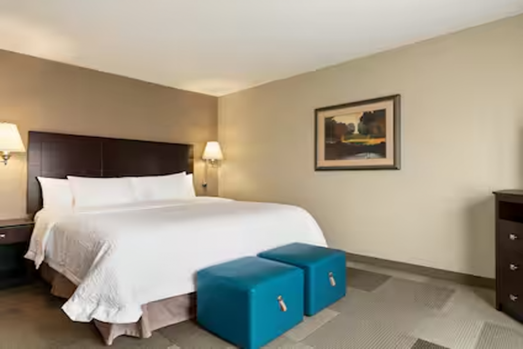 Hampton Inn & Suites Atlanta Airport West/Camp Creek Pkwy 10/41