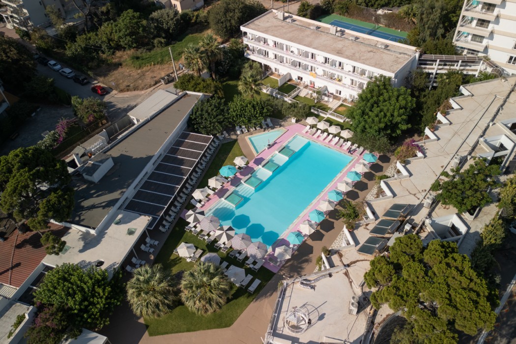 Marathon Beach Resort 6/72