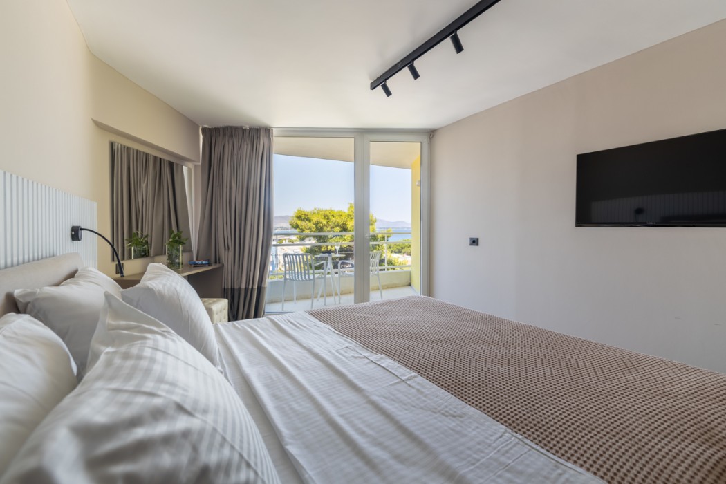 Marathon Beach Resort 26/72