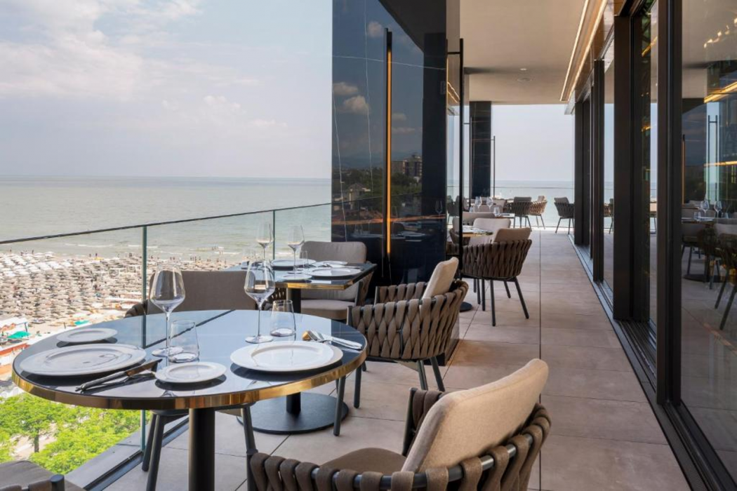 The Promenade Luxury Wellness Hotel 35/68