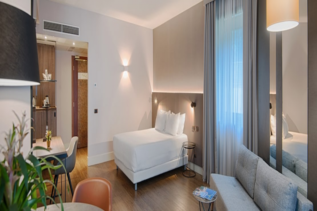NH Roma Villa Carpegna 17/59