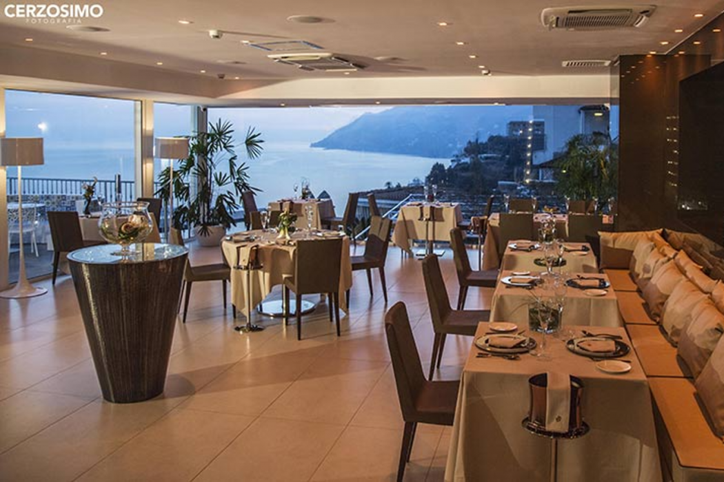 Lloyd's Baia Hotel 28/64