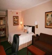 Home Town Inn And Suites 12/47