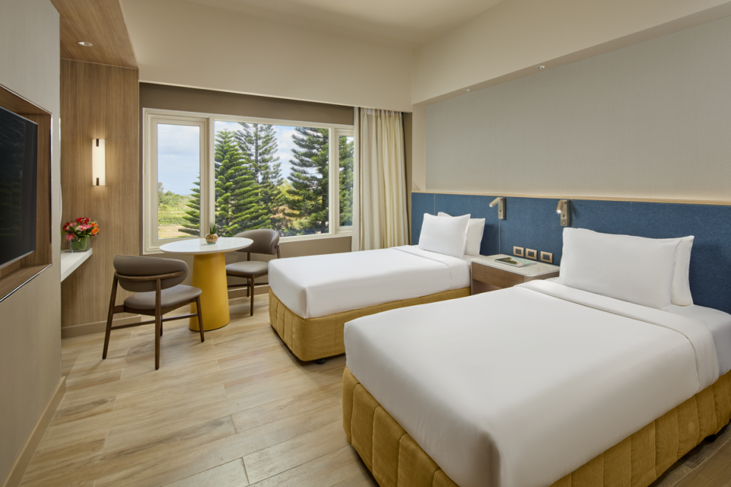 Taal Vista Hotel 8/53