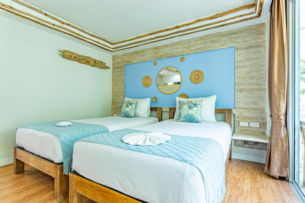 Ark Bar Beach Resort 14/64