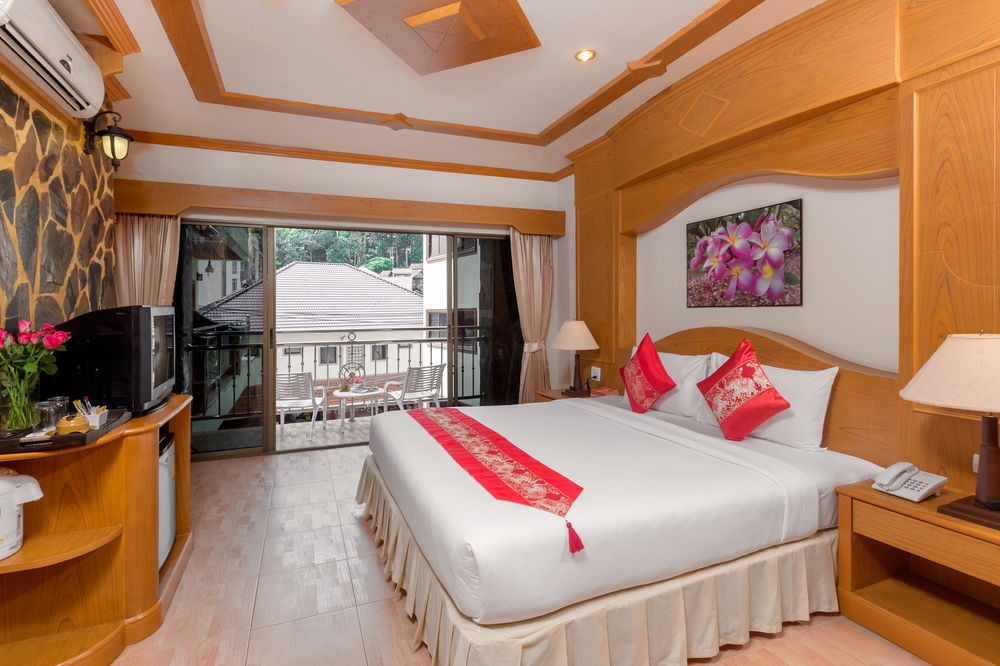 CHANG RESIDENCE 7/14