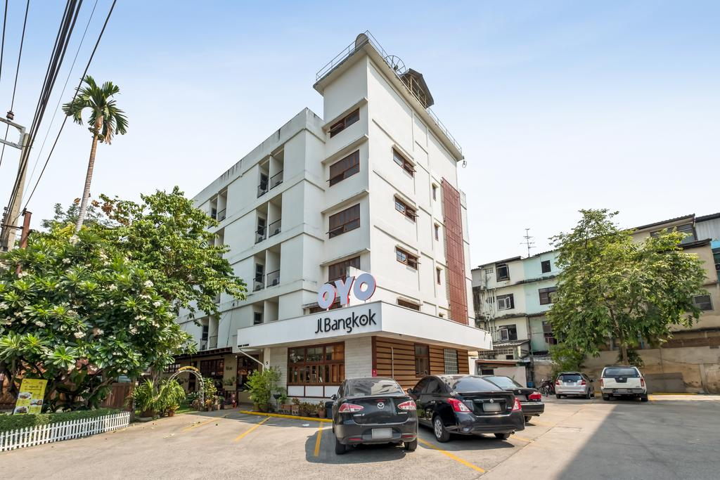 Jl Bangkok 1/56