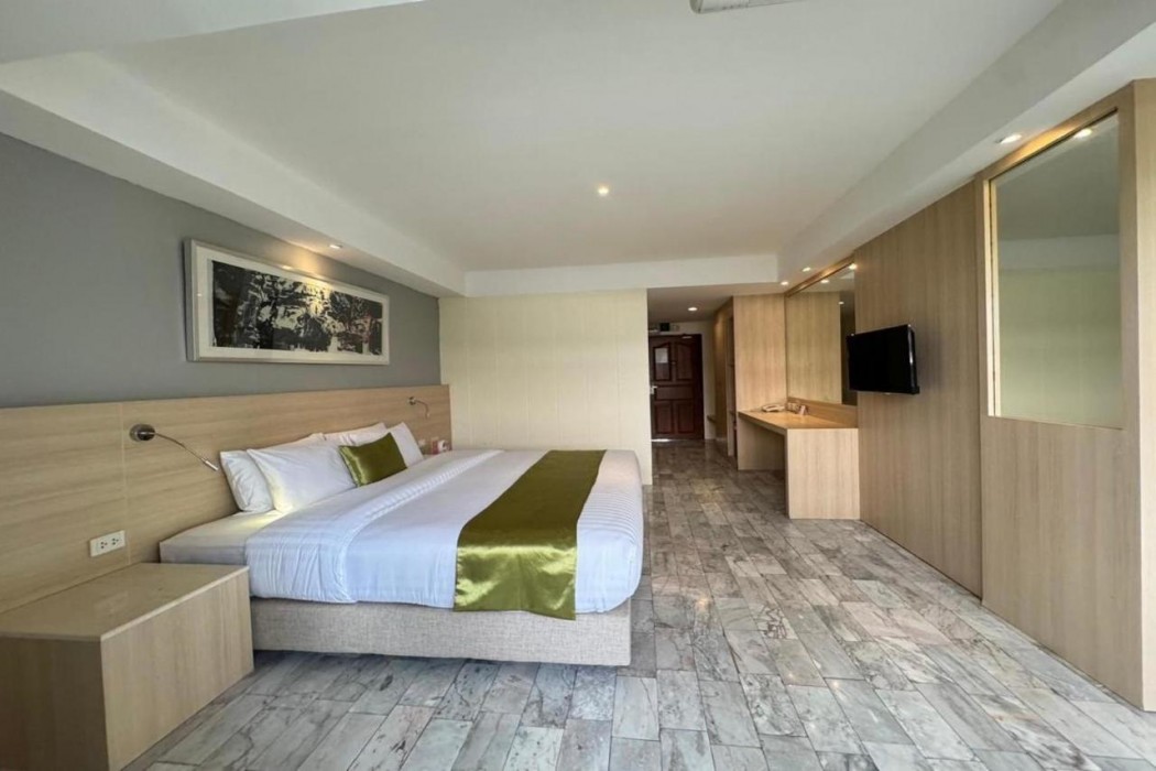 iCheck inn Thapra 14/44