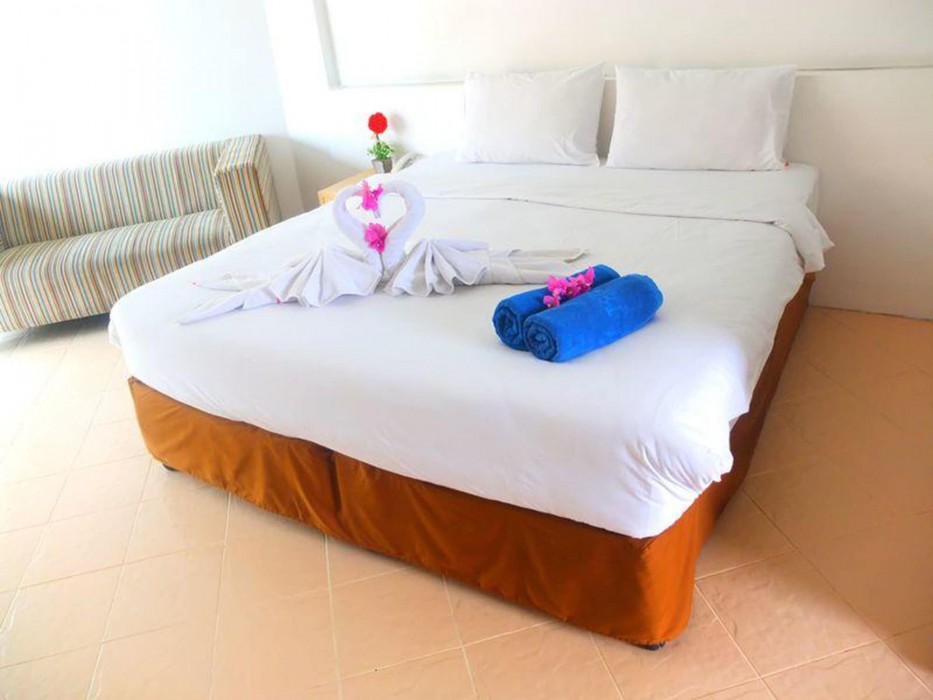 Dragon Beach Resort 35/55