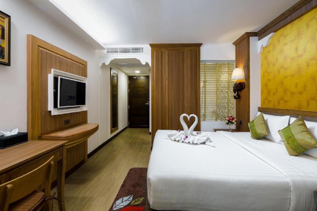 Aiyara Palace 18/63