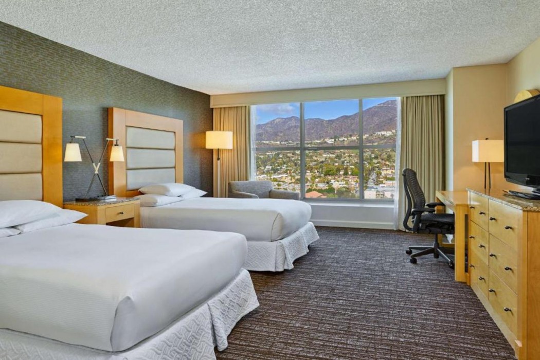 Hilton Los Angeles North/Glendale & Executive Meeting Center 6/35