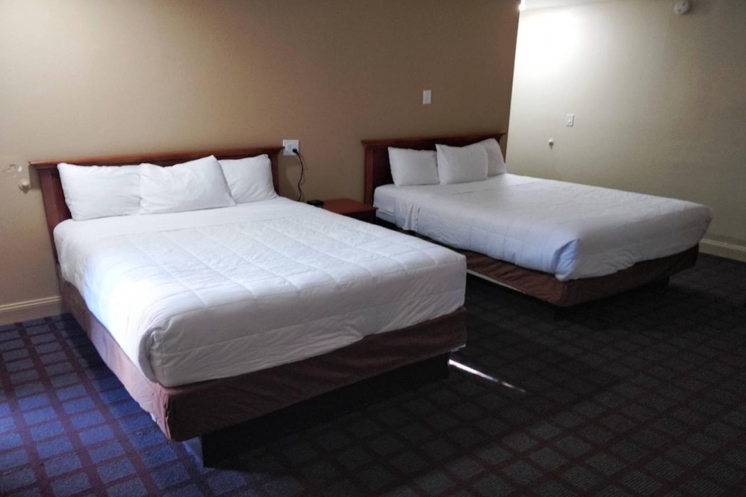 Ventura Grand Inn 17/39