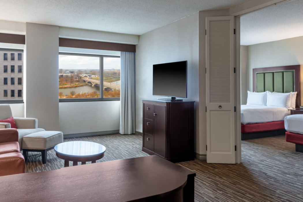 The Capital Suites Hotel 8/60