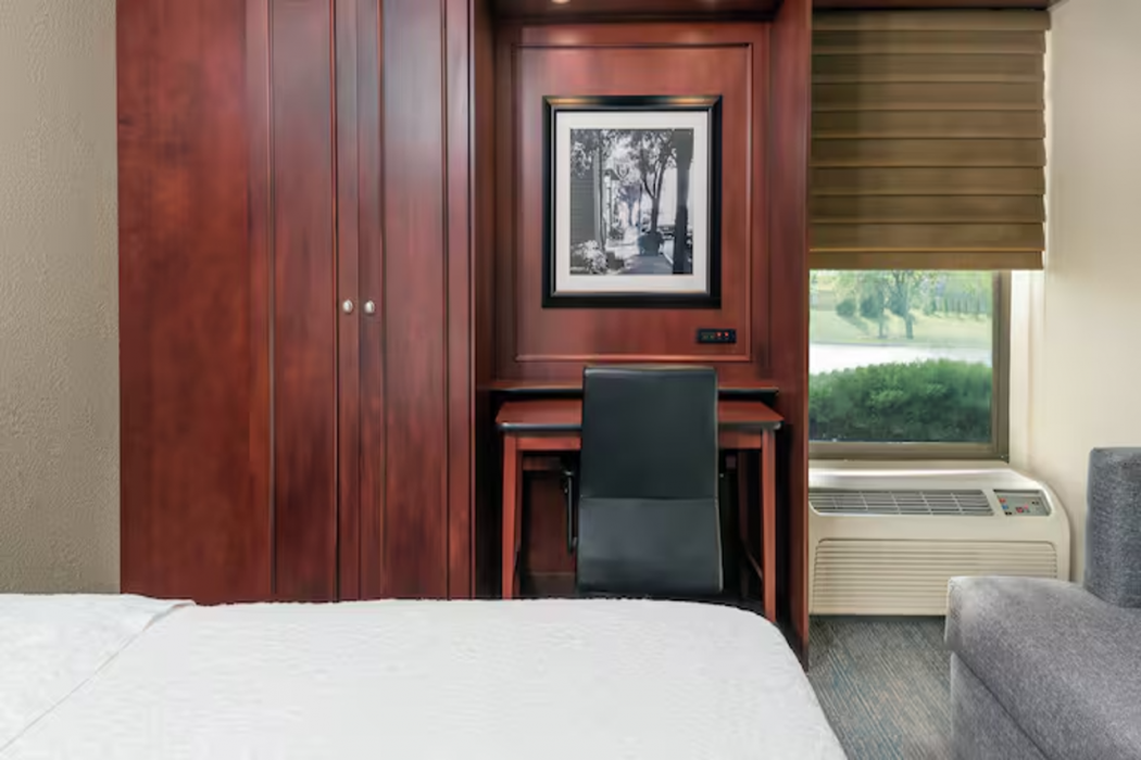 Hampton Inn by Hilton Indianapolis-South 11/25