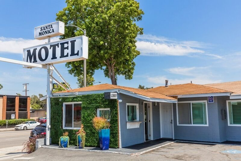 Santa Monica Hotel 1/61