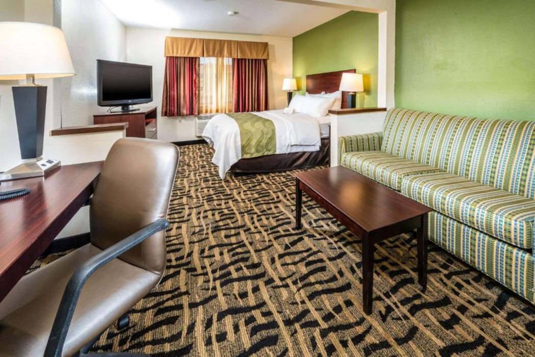 Quality Inn & Suites Danville East 5/26