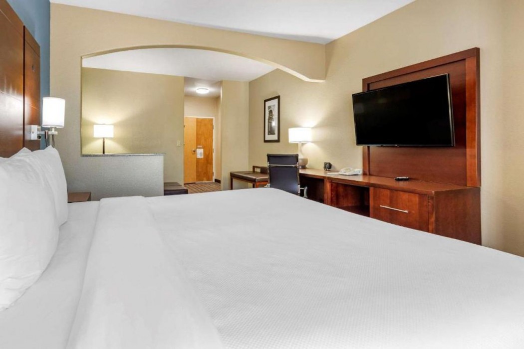 Comfort Suites Georgetown, TX 12/24