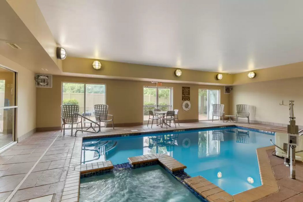 Comfort Inn Huntsville Research Park, AL 19/34