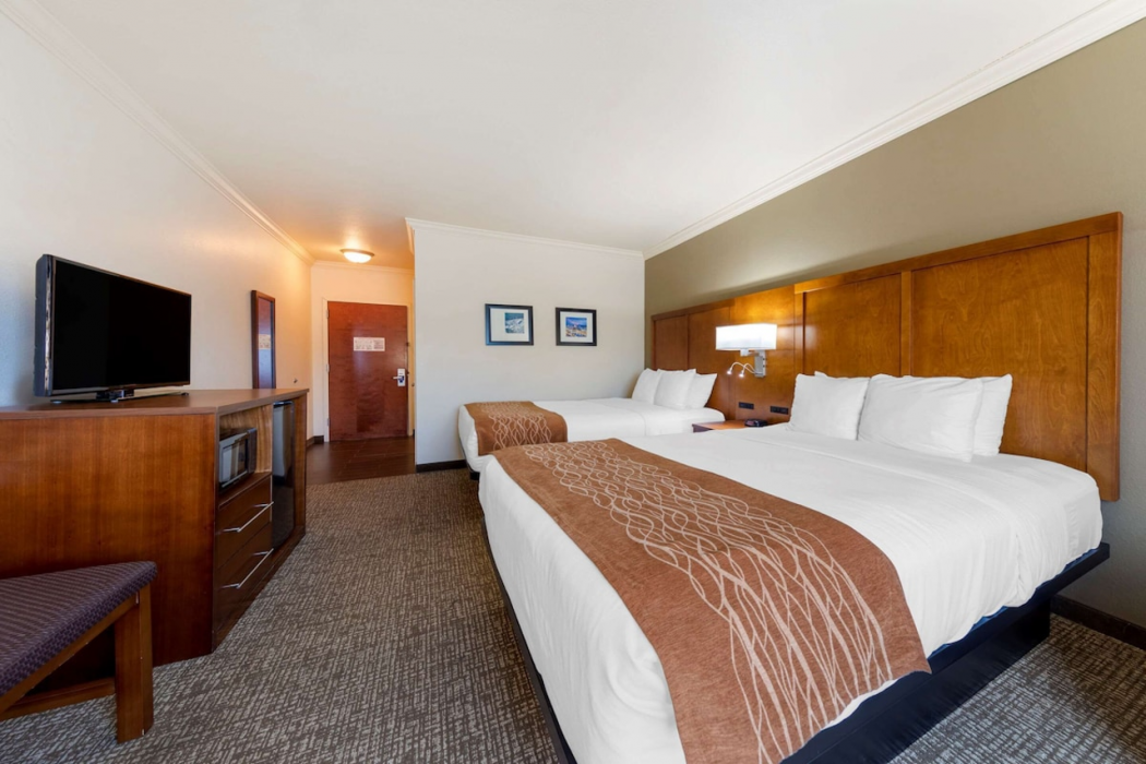 Comfort Inn Huntsville Research Park, AL 12/34