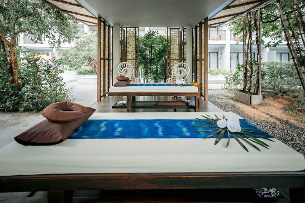 Proud Phuket Hotel 30/60